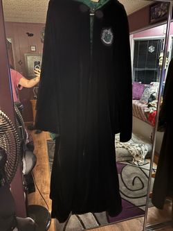 Harry Potter costume. Adult Slytherin robe