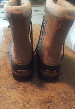 Sorel boots mens. Size 8
