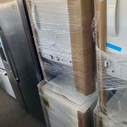 24” New GE   Stackable Gas Dryer High Efficiency 