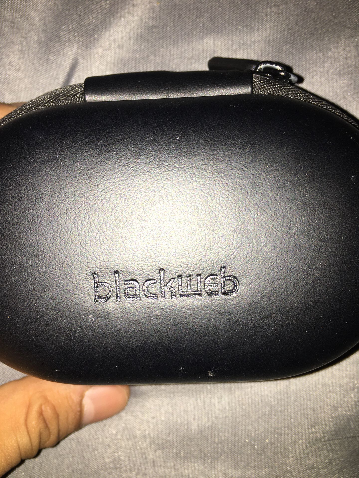 Bluetooth wireless headphones black web