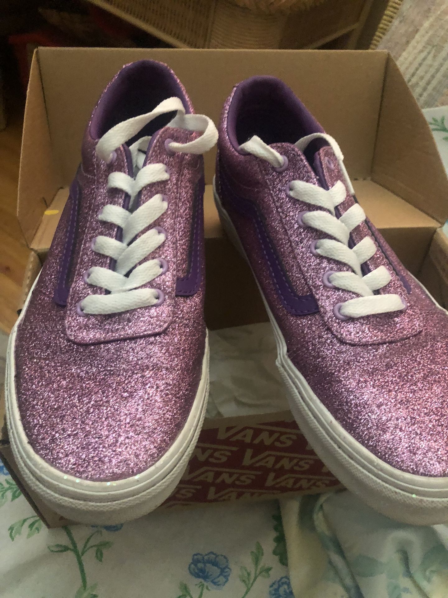 Vans Size 4