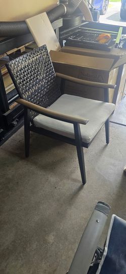 Set of 4 patio chairs.