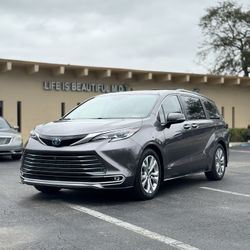 2021 Toyota Sienna
