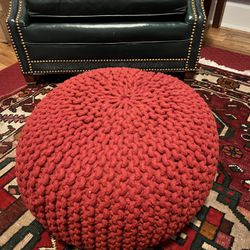 Red Pouf