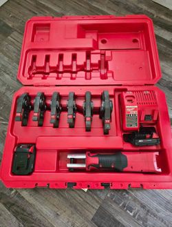Milwaukee m18 pro