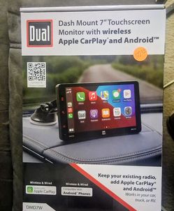 Dual Dash mount 7" Touchscreen monitor with wireless Apple car play and Android Brand new In the box