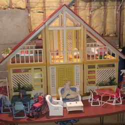 1978 Barbie Dream House And 1982 Dream Cottage, Cars, Jeep, Horse Trailer And More