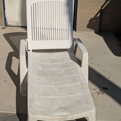 Outdoor Plastic Lounge Chair