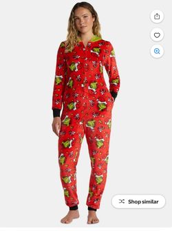 The Grinch Women’s and Women’s Plus Minky Union Suit Pajamas with Pockets, 