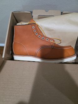 Red wing 6" classic moc toe Size 10