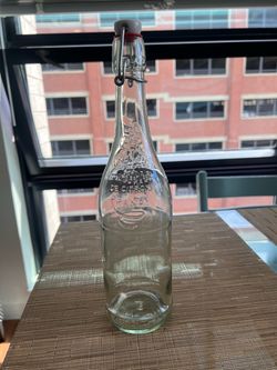 Parisian Glass Water Bottle