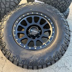 18x9 8x6.5 METHOD MR305 Wheels Dodge Ram 2500 Rims 3500 Silverado Sierra Chevy GMC