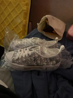 Diors size 8 with no box