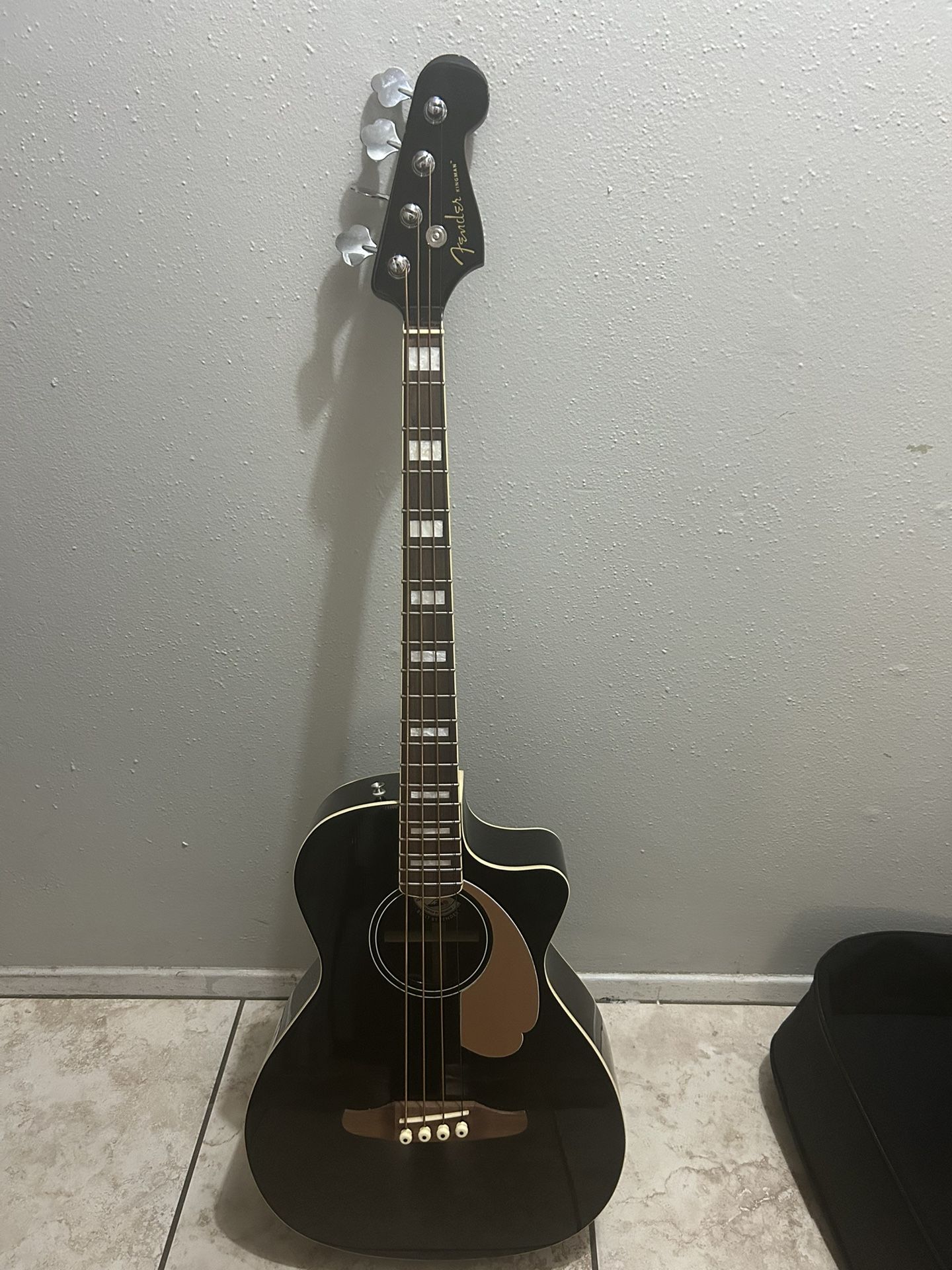 Fender Bajoloche Kingman 4 strings-electric bass