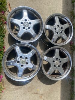 Mercedes Benz AMG wheels