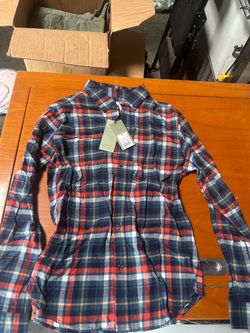 Men’s medium dress shirts
