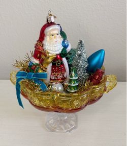🎄One of a kind vintage style Christmas decor 💙