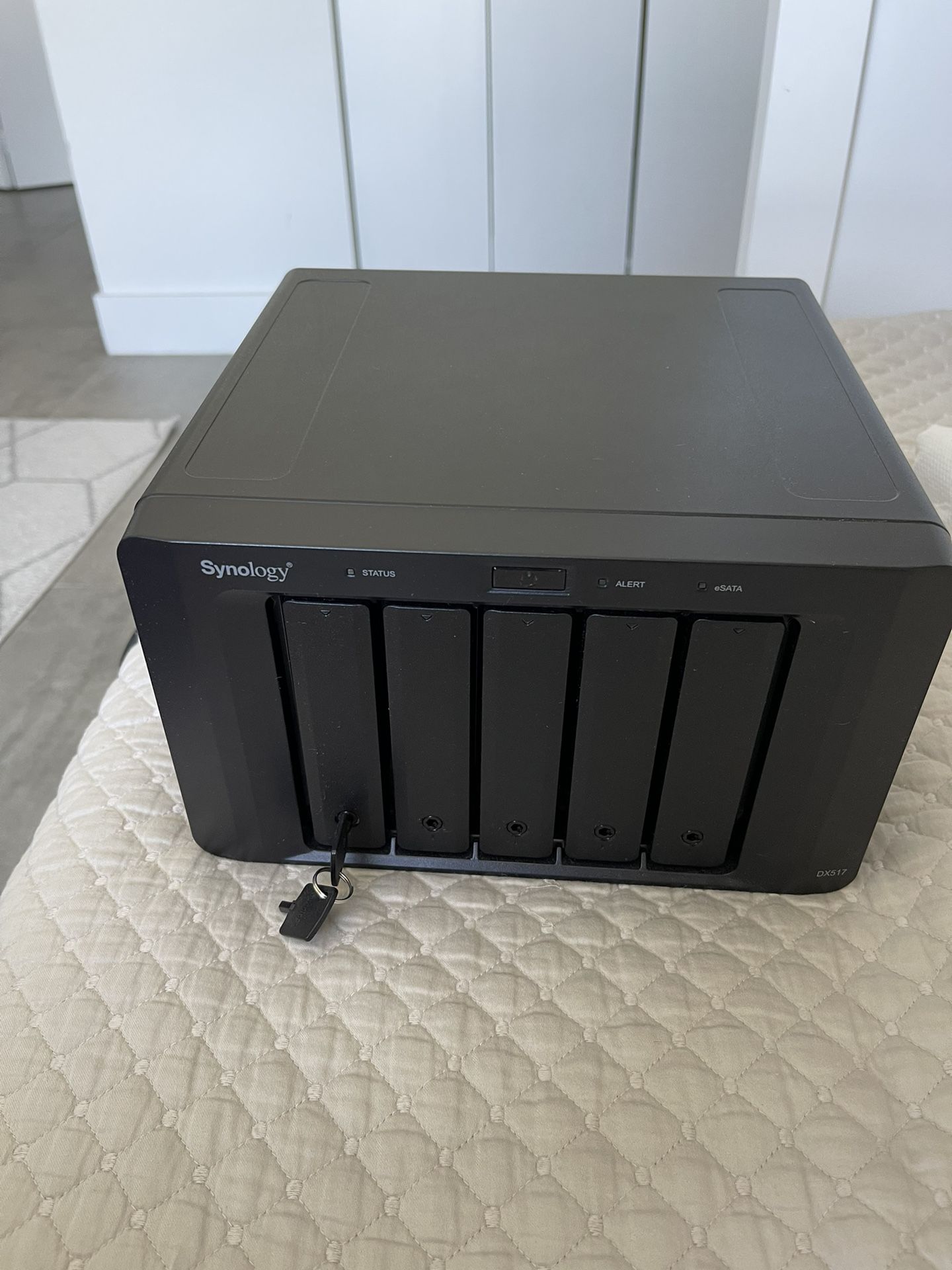 Synology DiskStation Expansion Unit DX517 5-Bay Desktop NAS Enclosure (Diskless)