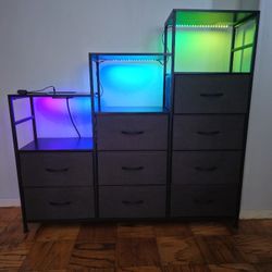 9 Drawer Dresser with LED Light, Power Outlet & USB