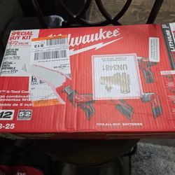 Brand New Milwaukee M12 (5 Tool) Combo