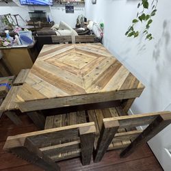 Table Rustic  4 Chair In  4 Stools  New