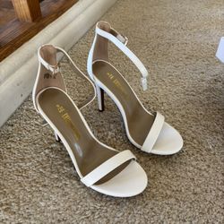 White Stiletto Heels (6.5)