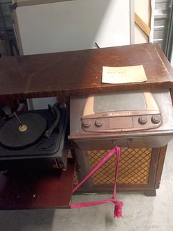 Garrard Gramophone model RC 88/4 and Admiral Radio