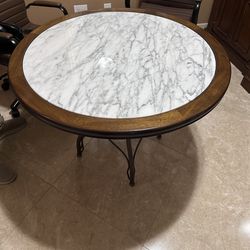 MARBLE TOP ROUND TABLE Drexel Heritage and with 3 Chairs.