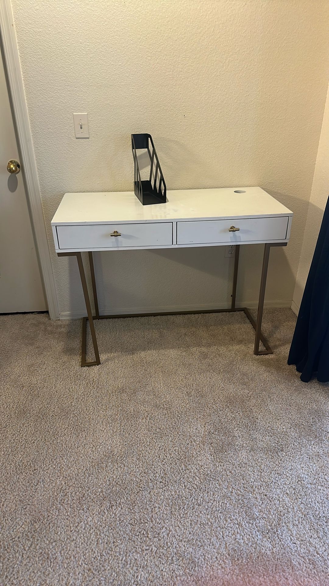 Desk Or Vanity