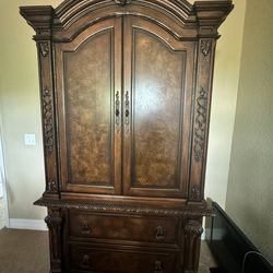 Wood Cabinet