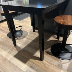 Small Dining table With Extension 