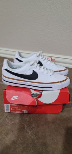✨ NEW Nike Court Legacy - Youth 4Y (Women's 5.5-6) ✨