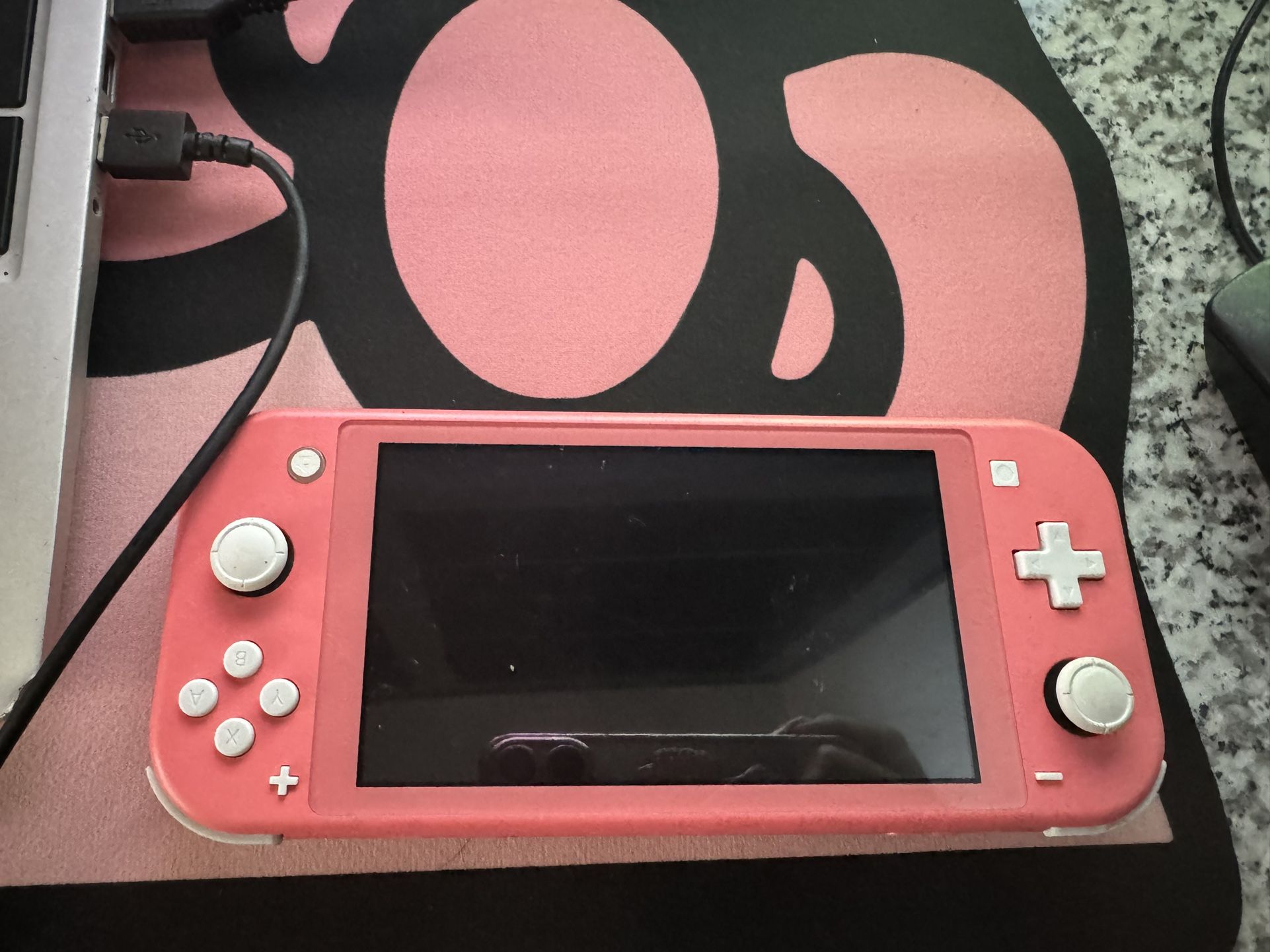 PINK NINTENDO SWITCH LITE