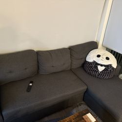 L Shape couch, Pull Out, Convertible