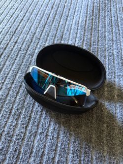 Oakley Sutro Lite