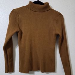 Long Sleeve & Neck Shirt Size M