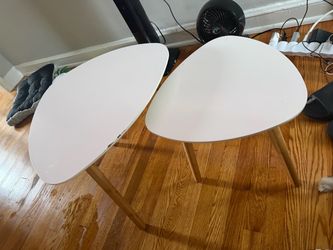 Set of 2 Modern White Nesting Side Tables