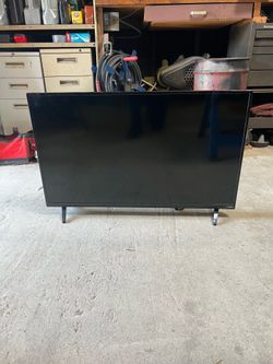 Vizio 42” smart tv and sound bar