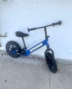 Kids Strider balance bike