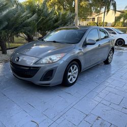 2011 Mazda 3 68k miles
