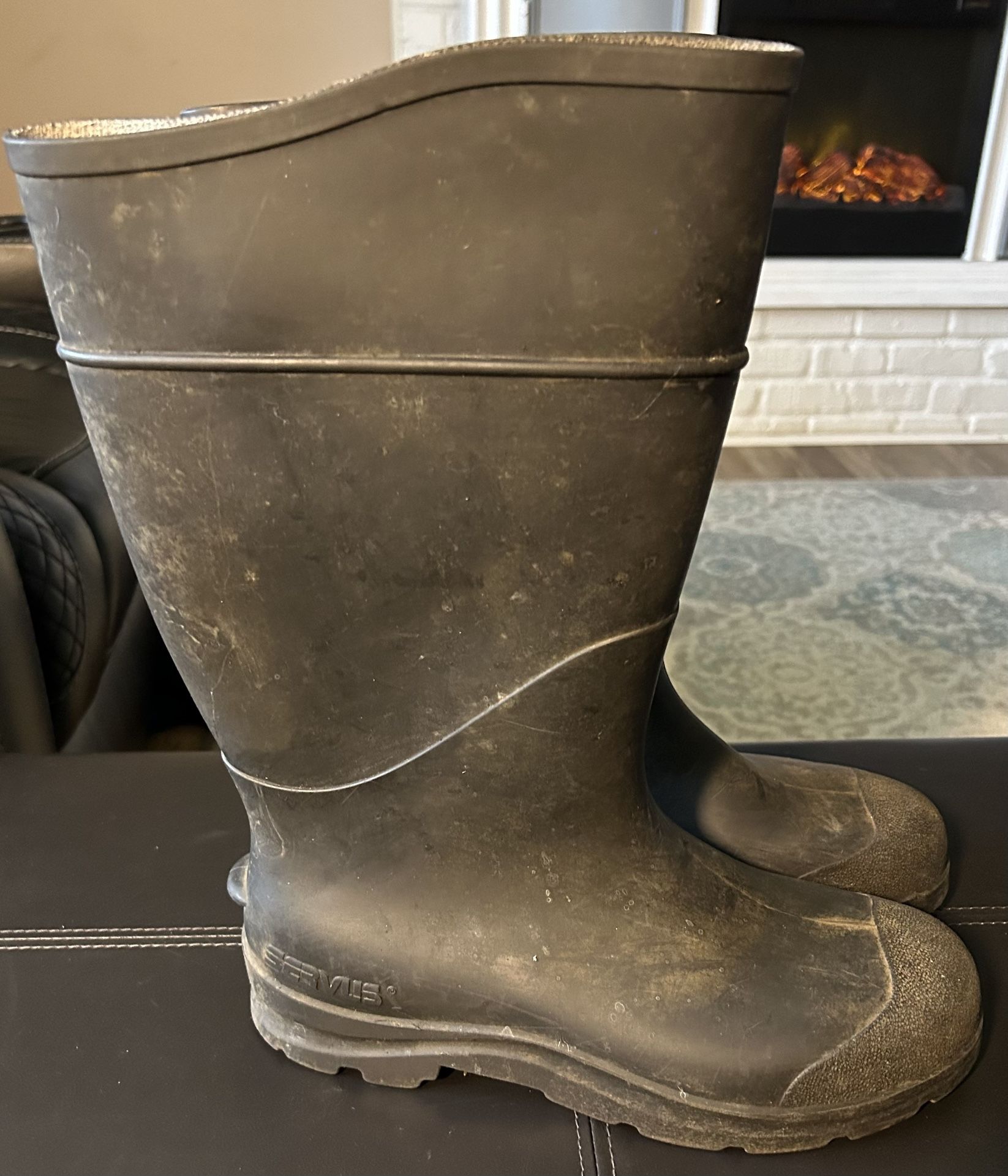 Servus Rubber Boots, Men 10, Women 12