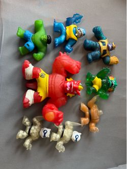 Goo jit zu figures