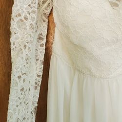 Wedding Dress & Veil Medium Size