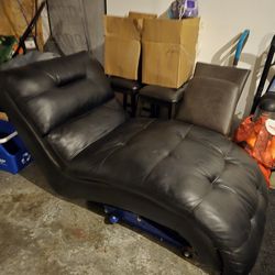 Black Leather Chaise Lounge