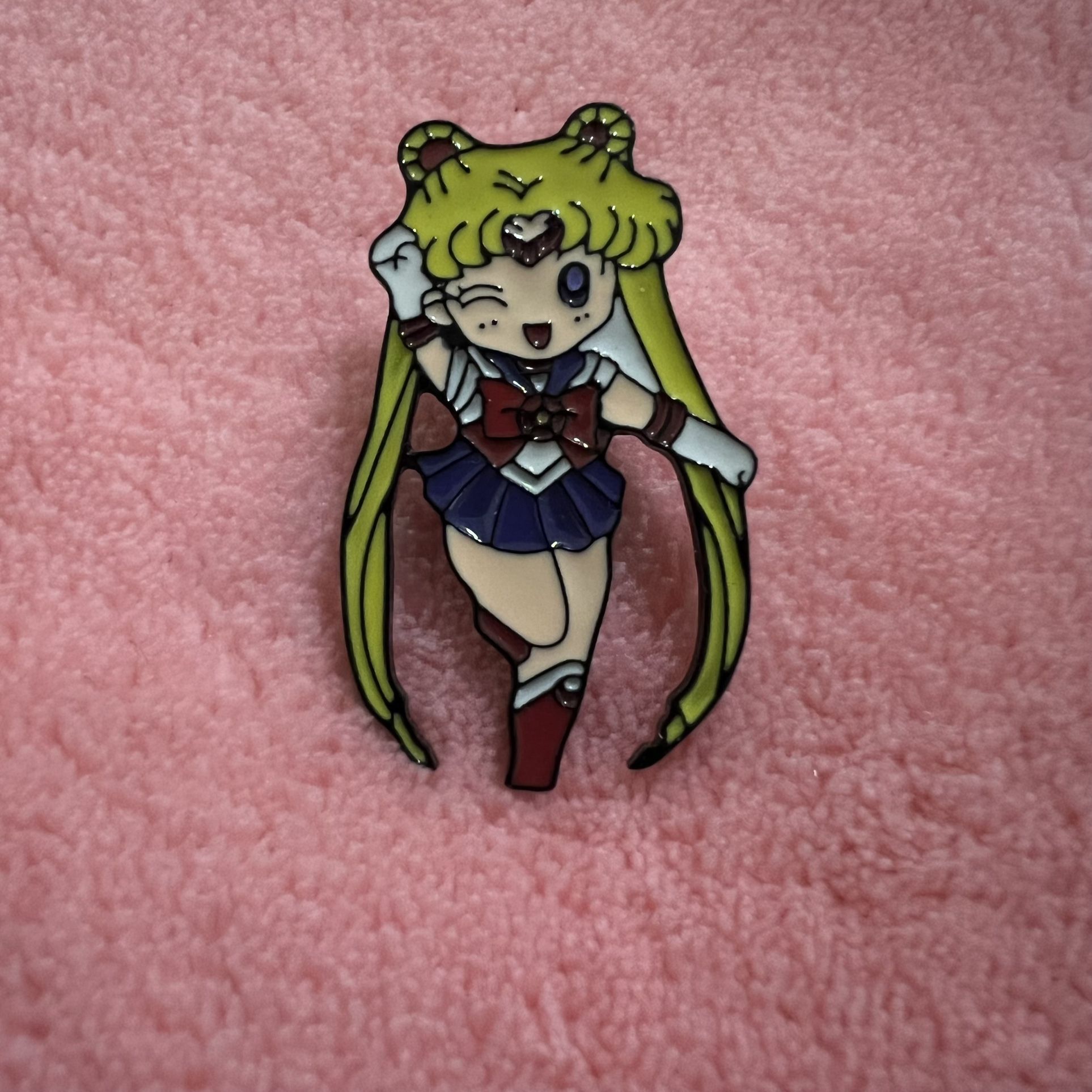 sailor moon enamel pin (shipping only)