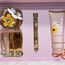 Marc Jacobs Daisy Eau So Fresh Perfume Set