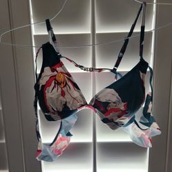 Cute Bikini Top Size Medium