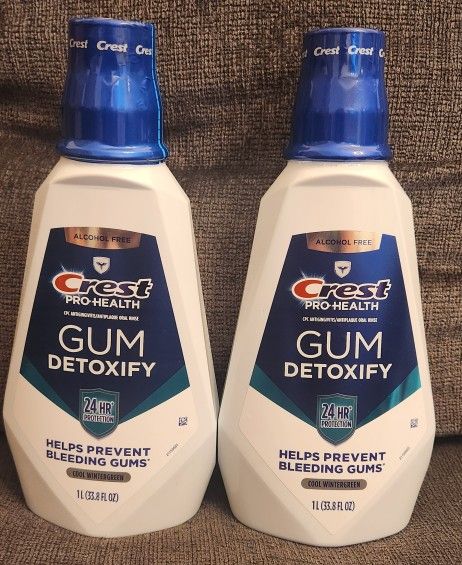 (2) Crest Pro-Health Gum Detoxify Mouthwash, Antigingivitis & Antiplaque, Alcohol Free, Cool Wintergreen - 1L (33.8 fl oz)