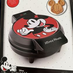 Disney Mickey Mouse Round Waffle Maker