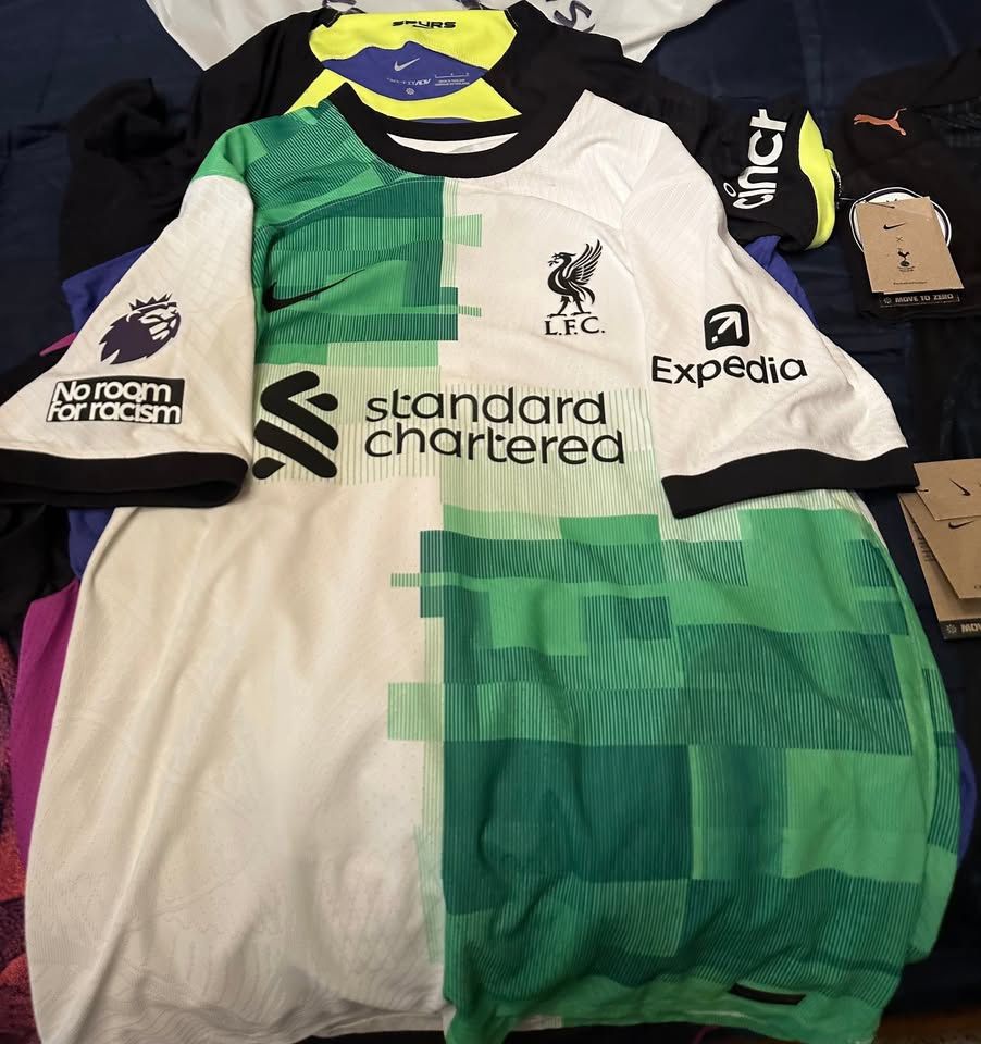 Liverpool FC 23/24 Away Authentic Nike Jersey #20 Diogo J. Size Large